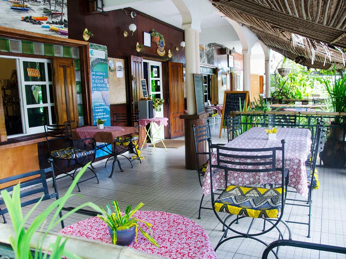 Hotel Jardin De La Paix モロニ エクステリア 写真